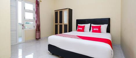 Standard Double Room, 1 Queen Bed | Desk, free WiFi, bed sheets