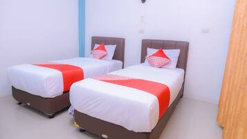 Standard Twin Room | Free WiFi, bed sheets