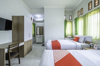OYO 2072 Wisma Teratai