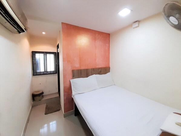 Room - Hexa Royal Inn Stay (Mumbai)