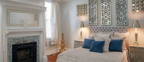 5 bedrooms, iron/ironing board, free WiFi, bed sheets