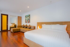 3 bedrooms, in-room safe, desk, free WiFi - The Chandara Villa Bali (Nusa Dua)