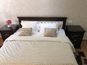 1 chambre, fer et planche à repasser, Wi-Fi gratuit, draps fournis