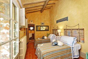 Villa, Multiple Bedrooms, Private Pool, Mountain View | 5 bedrooms, individually furnished, cribs/infant beds, free WiFi - Luxury Privacy in the Heart of Tuscany (Pienza)