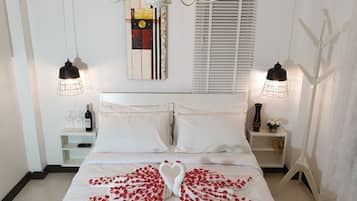 2 bedrooms, in-room safe, free WiFi, bed sheets