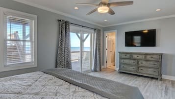 4 chambres, fer et planche à repasser, lit de bébé portatif