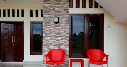OYO 1694 Pariban Homestay