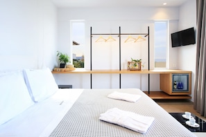 Deluxe Double Room, 1 Queen Bed, Sea View | Minibar, in-room safe, individually decorated, individually furnished - Basilico Hotel (Hersonissos)