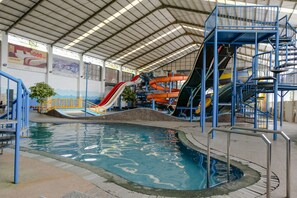 Una piscina techada