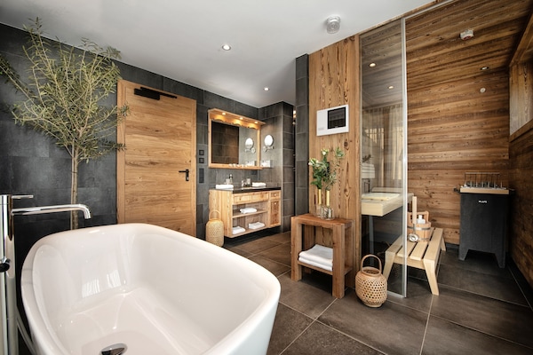 Flat-screen TV, heated floors