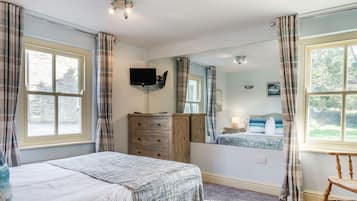 Cottage | 11 bedrooms, free WiFi, individually decorated, individually furnished