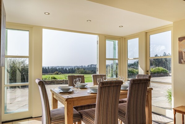 Cottage | Private kitchen | Dishwasher, cookware/dishes/utensils - Tregoninny Vineyard and Woodland Farmhouse (Truro)