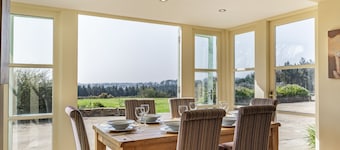 Tregoninny Vineyard and Woodland Farmhouse