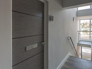 Cottage | 3 bedrooms, individually decorated, individually furnished, free WiFi - 2 Hamstone Court (Salcombe)
