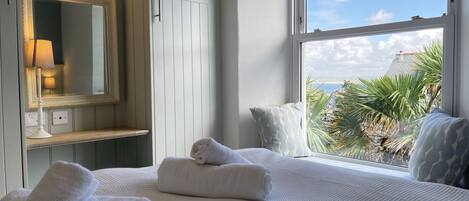 3 chambres, fer et planche à repasser, lit parapluie, Wi-Fi gratuit