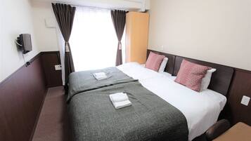 Free WiFi, bed sheets