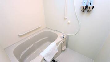Deep soaking bathtub