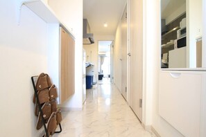 Interior - Prosper Rainbow Villa (Osaka)