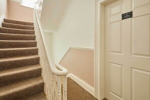 Interior - Host & Stay | The Normanby (Whitby)