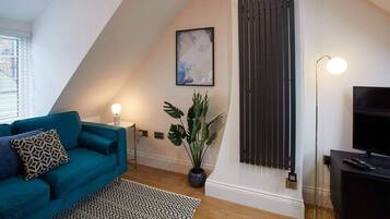 Een flatscreentelevisie