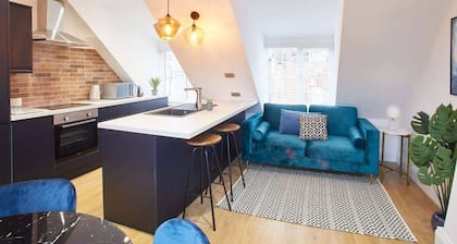 Burns Yard Apartment