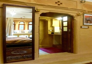 Superior Double Room | Individually decorated, individually furnished, desk, laptop workspace - Moustache Hamari Haveli (Jaisalmer)