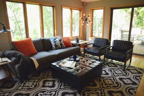 Smart TV, fireplace, video games, DVD player