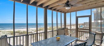 Beautiful private home. All Bedrooms face the Gulf!