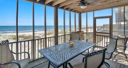 Beautiful private home. All Bedrooms face the Gulf!