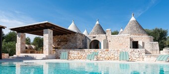 Trulli Complex with private swimming pool