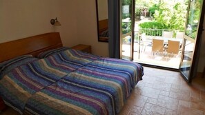 1 chambre, bureau, Wi-Fi gratuit, draps fournis