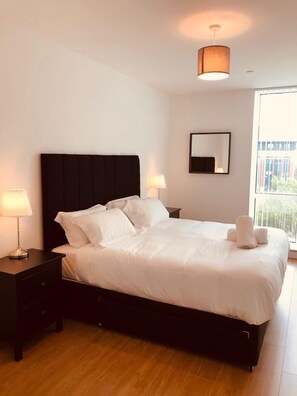 2 Schlafzimmer, Bügeleisen/Bügelbrett, Internetzugang, Bettwäsche