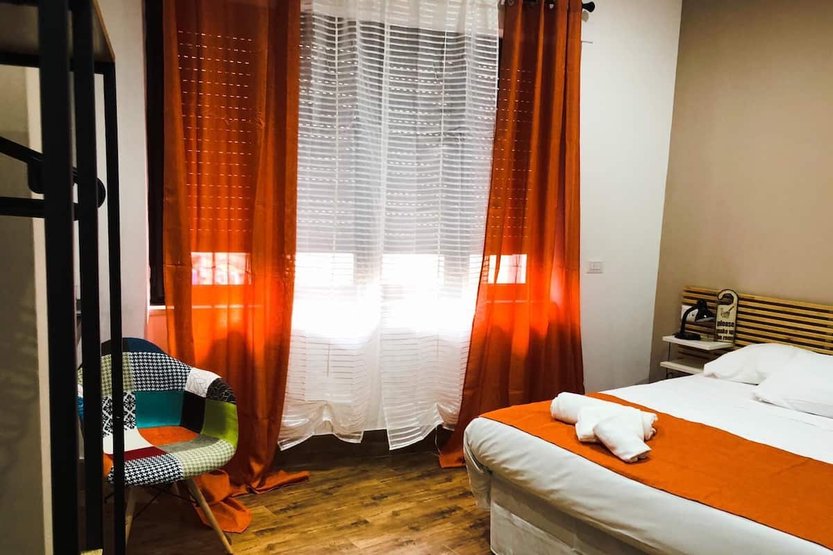 Blackout drapes, soundproofing, free WiFi, bed sheets