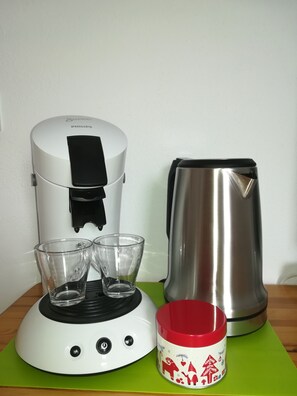 Standard Room | Coffee and/or coffee maker