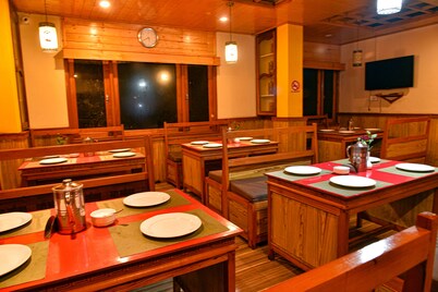 鲁菲那蓝松酒店