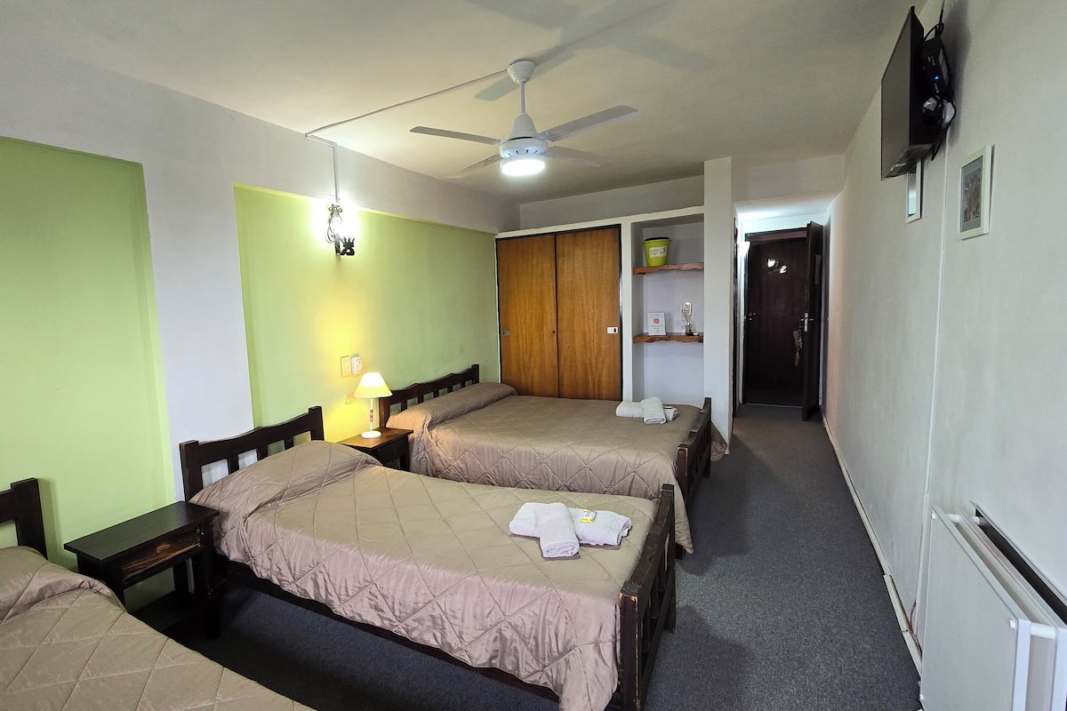 Panoramic Quadruple Room | Free WiFi, bed sheets