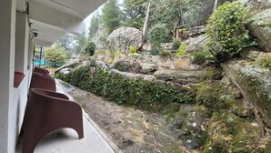 Driepersoonskamer (No View) | Balkon
