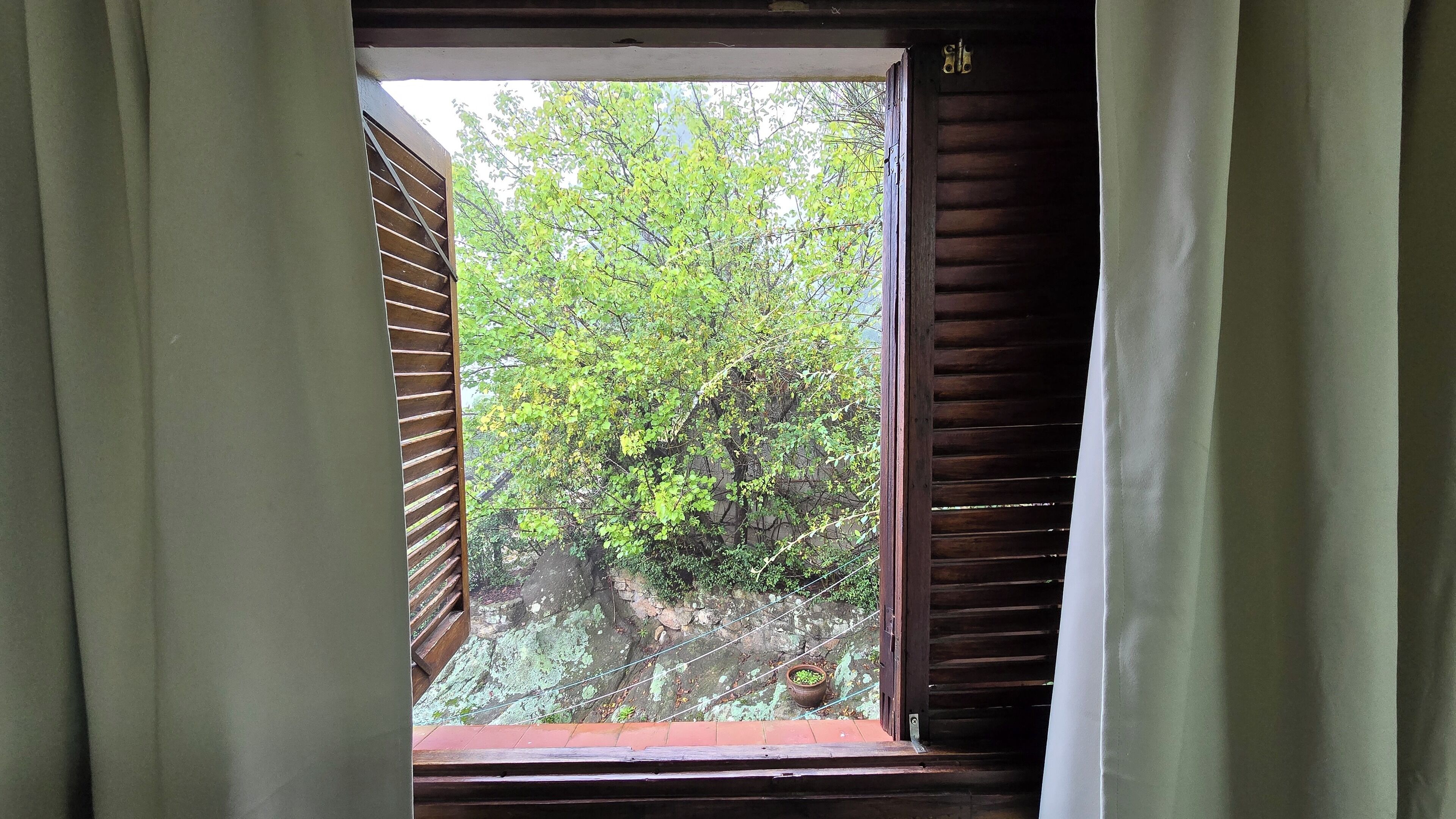 Standard Double Room (No View) | Free WiFi, bed sheets