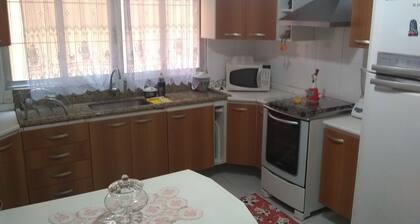 Casa en alquiler en Guarujá / SP - 10 personas (Disponible para Navidad)