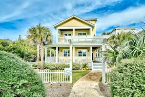 Exterior - Book Now for Holidays! Steps from the Beach! Gulf Views! Private Pool! 6 Bikes! (Destin)