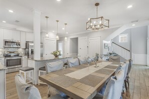 Dining - Book Now for Holidays! Steps from the Beach! Gulf Views! Private Pool! 6 Bikes! (Destin)