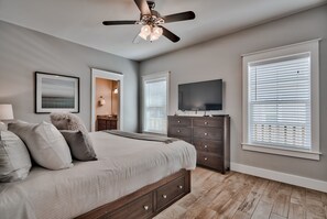 6 bedrooms, iron/ironing board, free WiFi, bed sheets - Steps from the Beach! Gulf Views! Private Pool! 6 Bikes! (Destin)