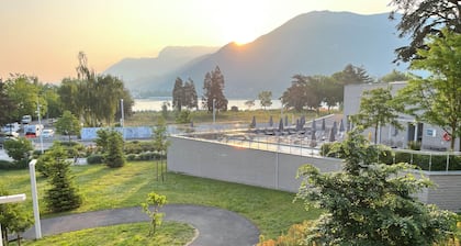 L'Estrade 4* - Appartement 2 bedrooms with the view lake & garage