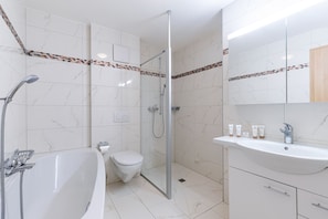 Bathtub, hair dryer