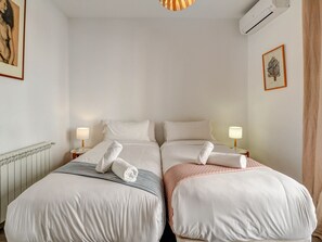 3 habitaciones, tabla de planchar con plancha y wifi gratis