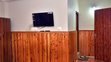 Doppia Superior, 1 letto queen | Wi-Fi gratuito, lenzuola