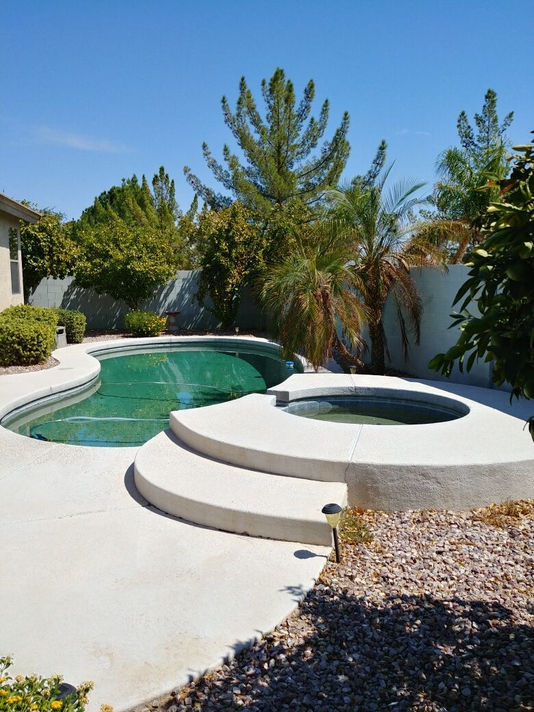 Beautiful 4 bedroom Home complete with Heated Pool & Spa