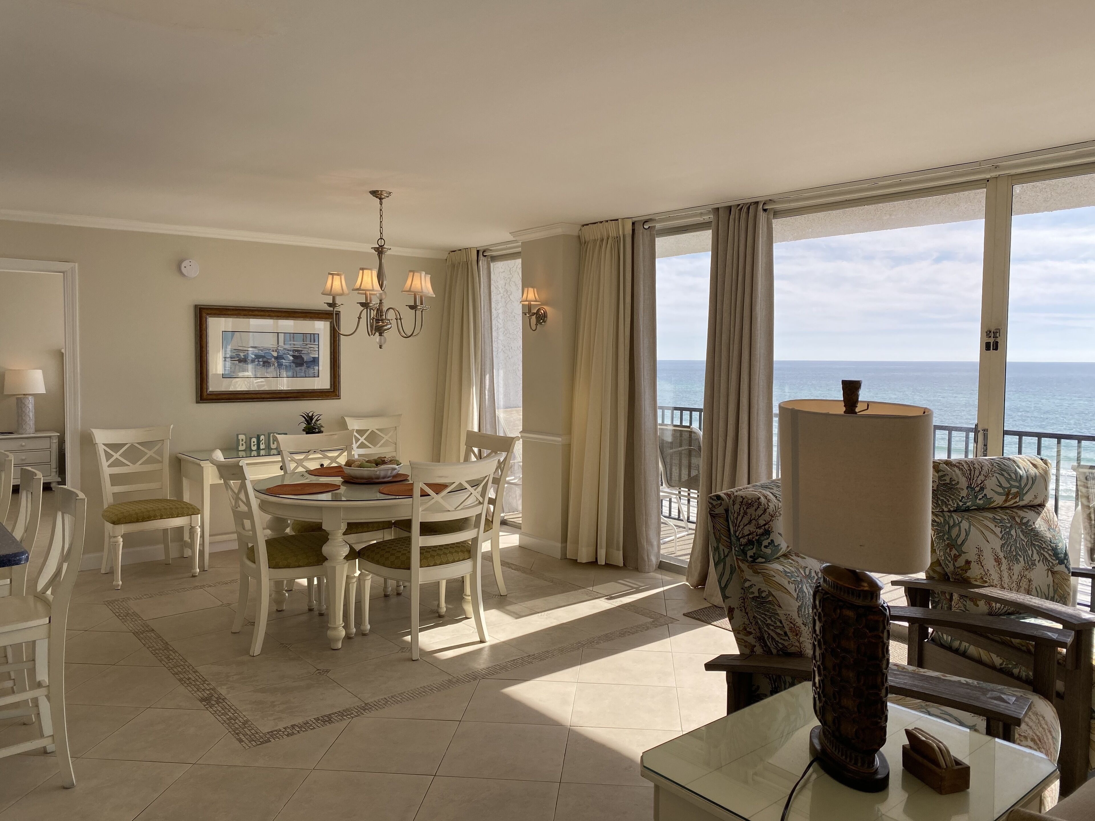 Pet Friendly ~ Views from Every Room ~Book Today!