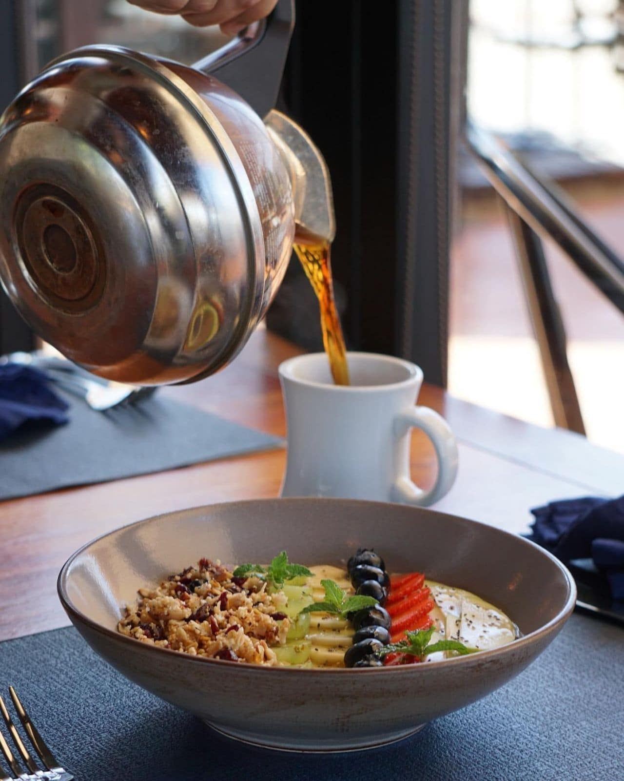 daily full breakfast for a fee