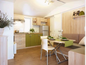 Comfort Mobile Home | Living area - Mobilhome Victoria Camping Lanterna (Tar-Vabriga)